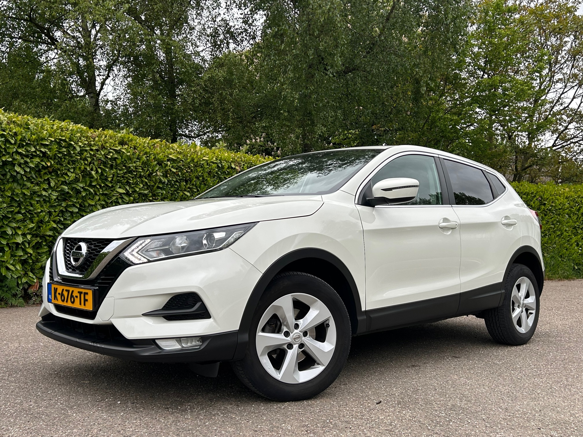 Nissan QASHQAI 1.3 DIG-T Acces Edition | Camera | Apple CarPlay/Android Auto | Trekhaak | Clima | 17" Velgen | PDC | Cruise | LED 44735402-0.jpg | Auto rijser