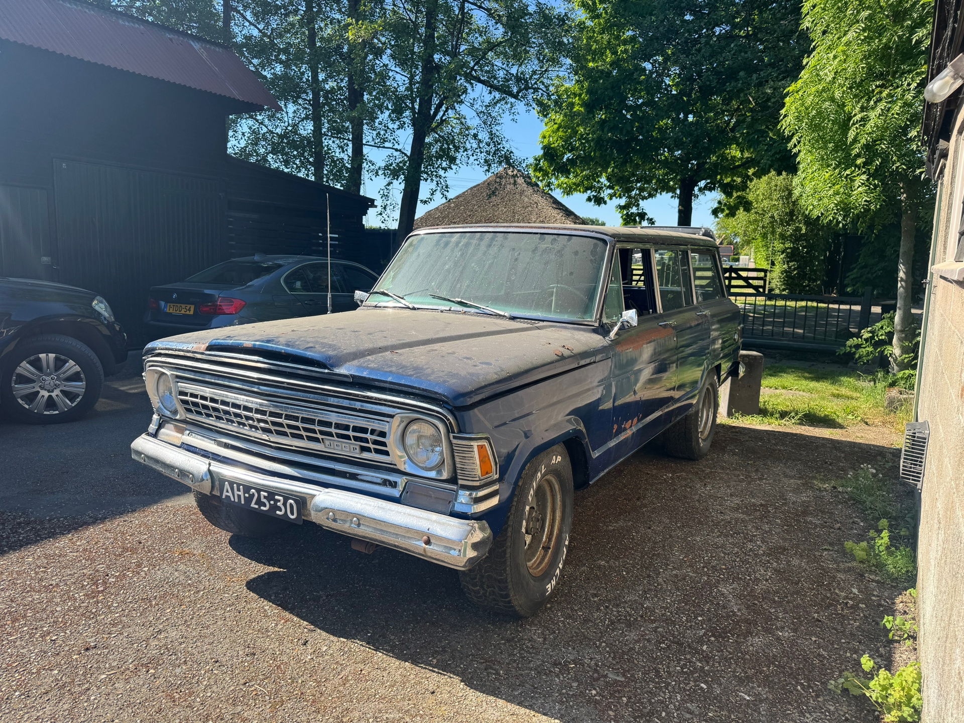 Jeep Wagoneer 5.9 V8 Limited Wagon 44918090-0.jpg | Auto rijser